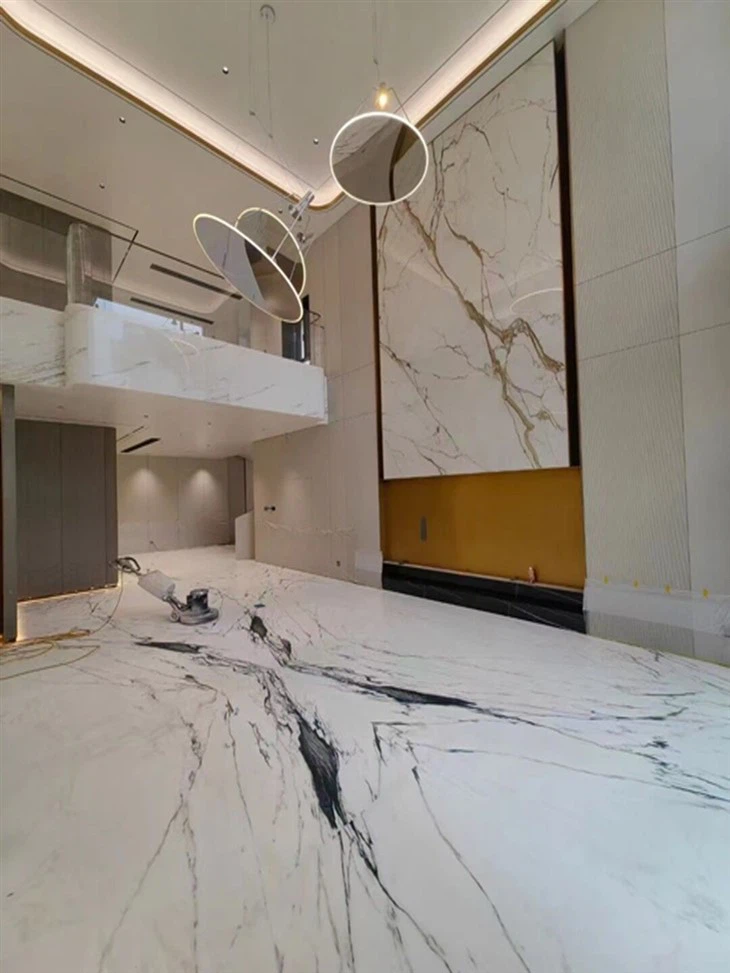 Calacatta Marble Interior Floor